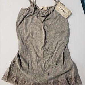 🛍NEW Lace Bottom Stretch Camisole